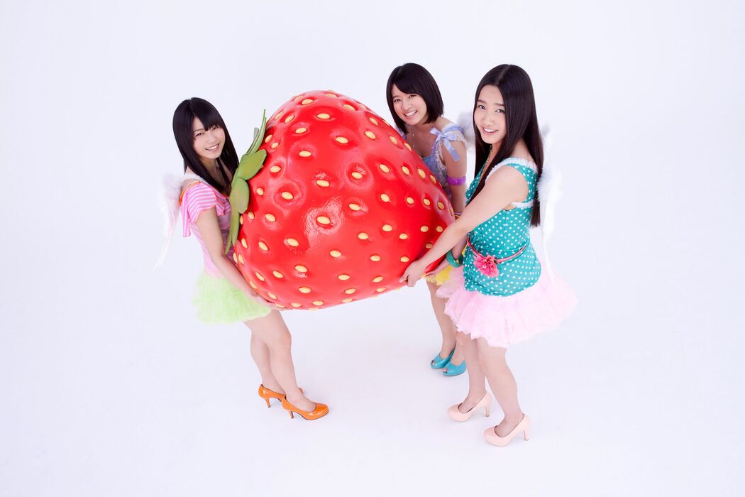 AKB48 << Welcome to AKB48 Girls' Association >> [YS Web] Vol.489 Cover Photo