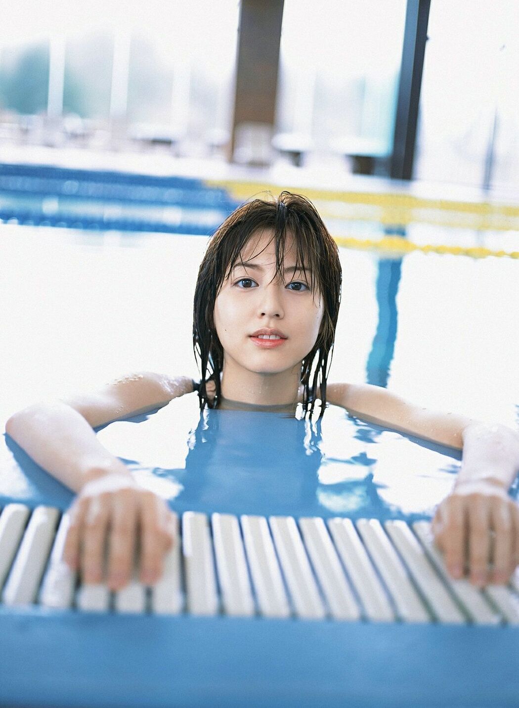 Sugimoto Yumi "Overwhelming Beautiful Girl" [YS Web] Vol.218