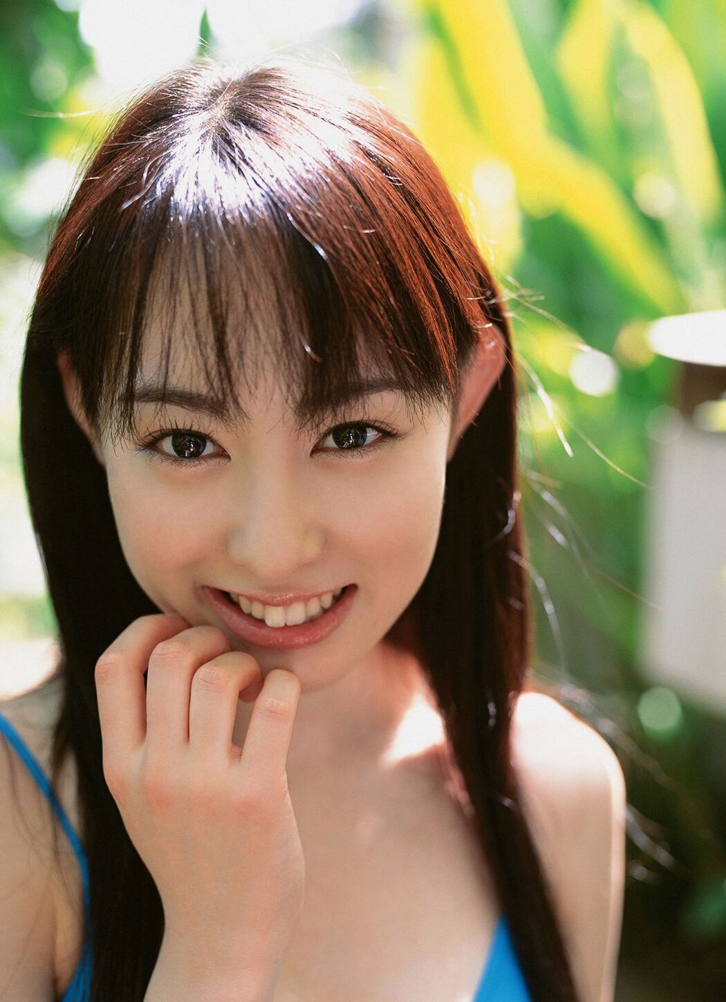 Rina Akiyama "Watch Her Hip!" [YS Web] Vol.200