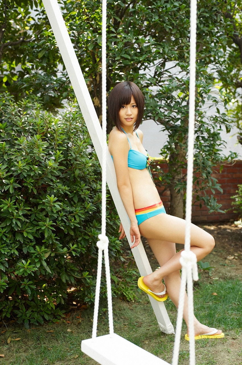 Atsuko Maeda << Atsuko Maeda Young Jump_Solo First Appearance >> [VYJ] No.104