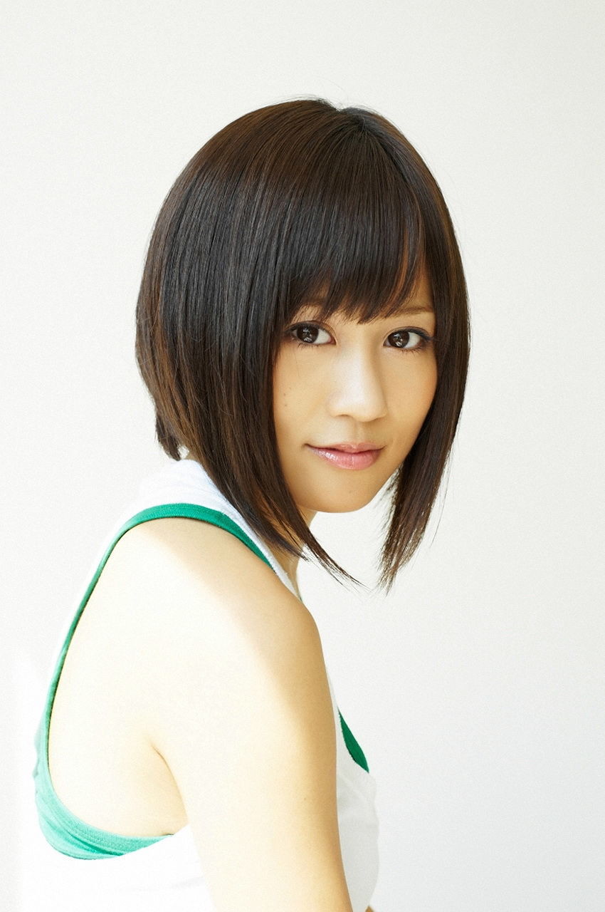 Atsuko Maeda << Atsuko Maeda Young Jump_Solo First Appearance >> [VYJ] No.104