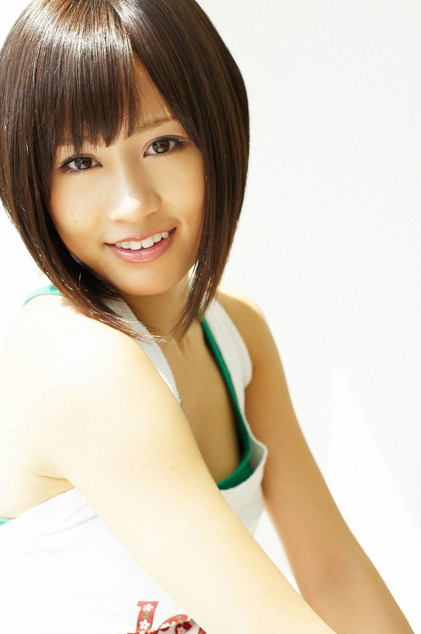 Atsuko Maeda << Atsuko Maeda Young Jump_Solo First Appearance >> [VYJ] No.104