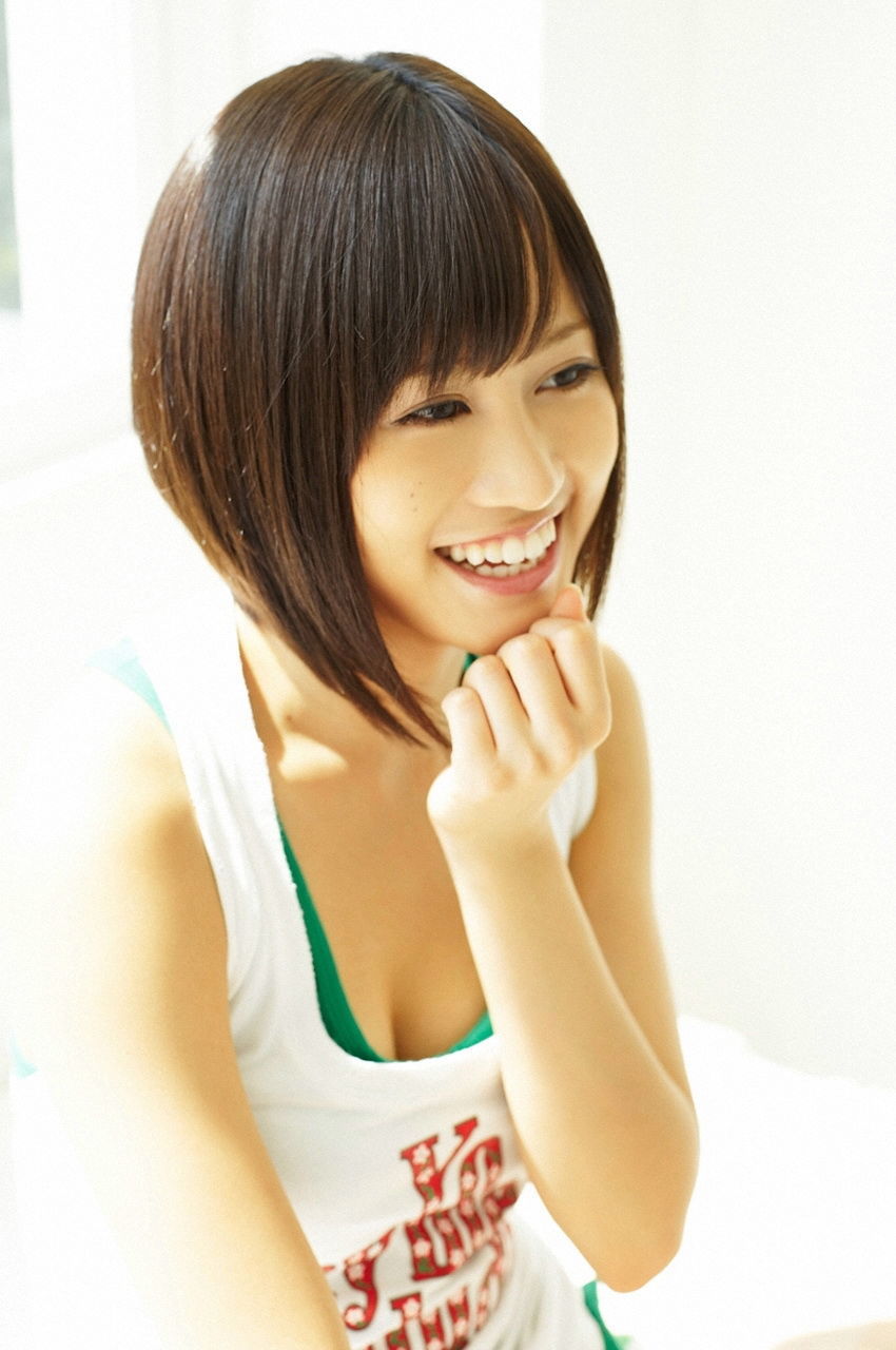 Atsuko Maeda << Atsuko Maeda Young Jump_Solo First Appearance >> [VYJ] No.104