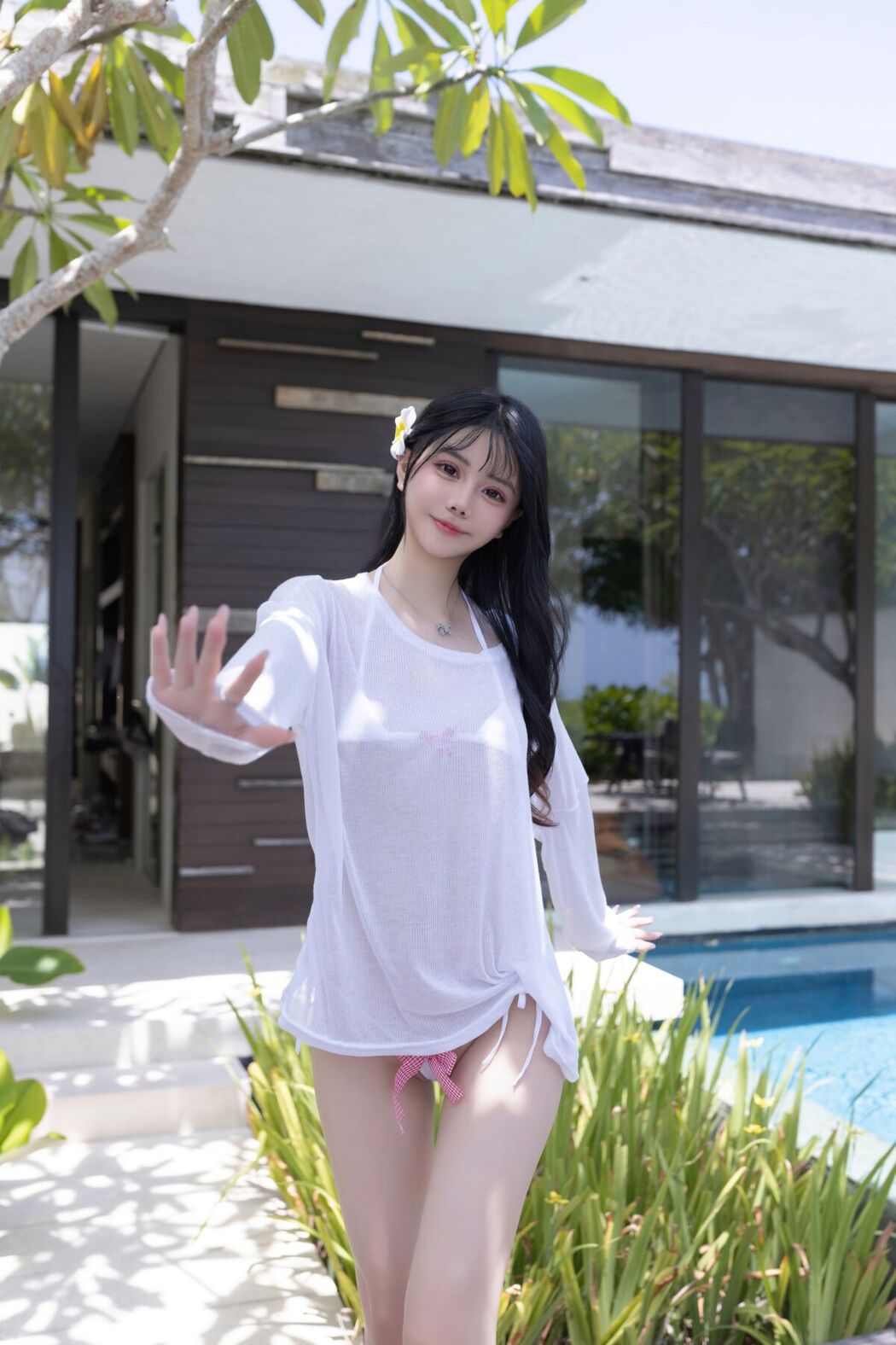 Coser@谢小蒽 – 白色泳装 Part1
