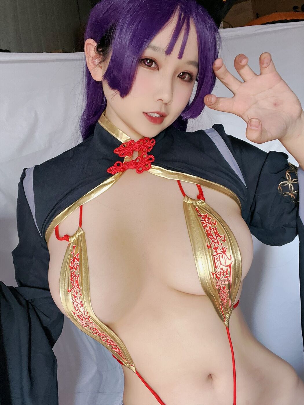 Coser@阿半今天很开心 – 奶光僵尸