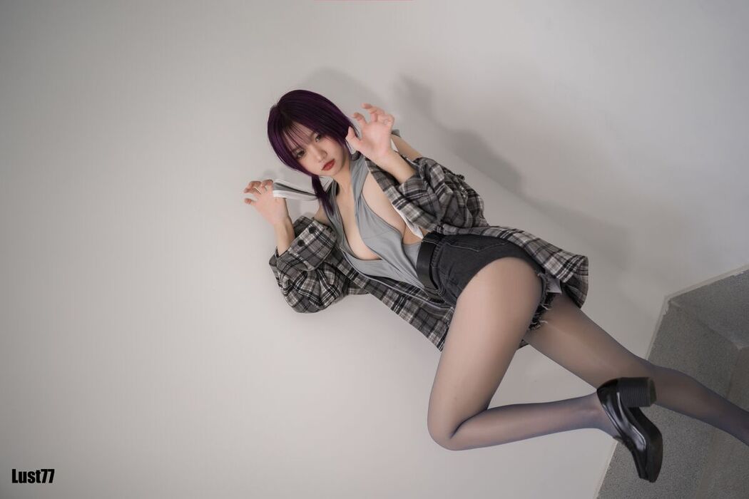 Coser@柒柒要乖哦 – 小灰兔