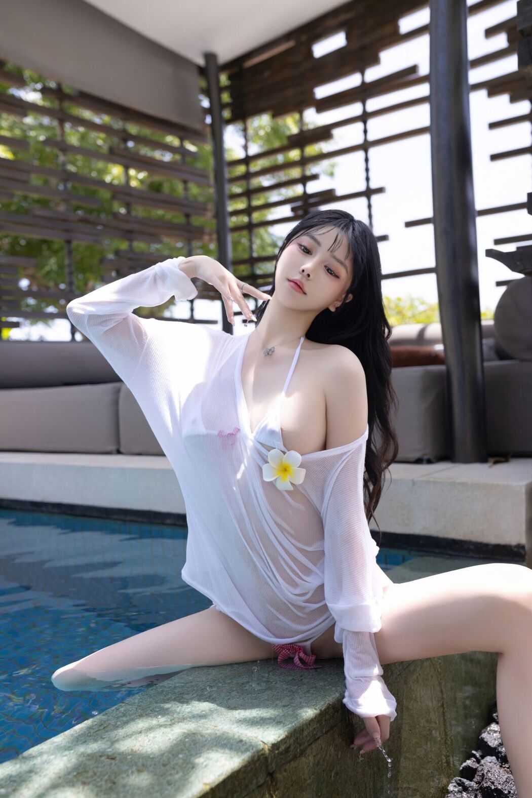 Coser@谢小蒽 – 白色泳装 Part1