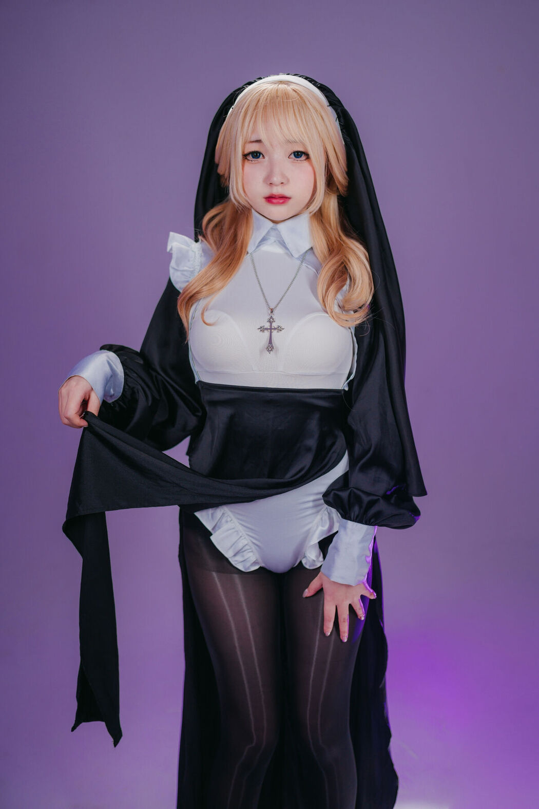 Coser@花铃 – 圣堂修女 Part1