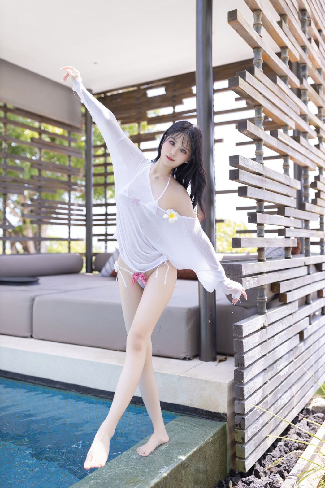 Coser@谢小蒽 – 白色泳装 Part2