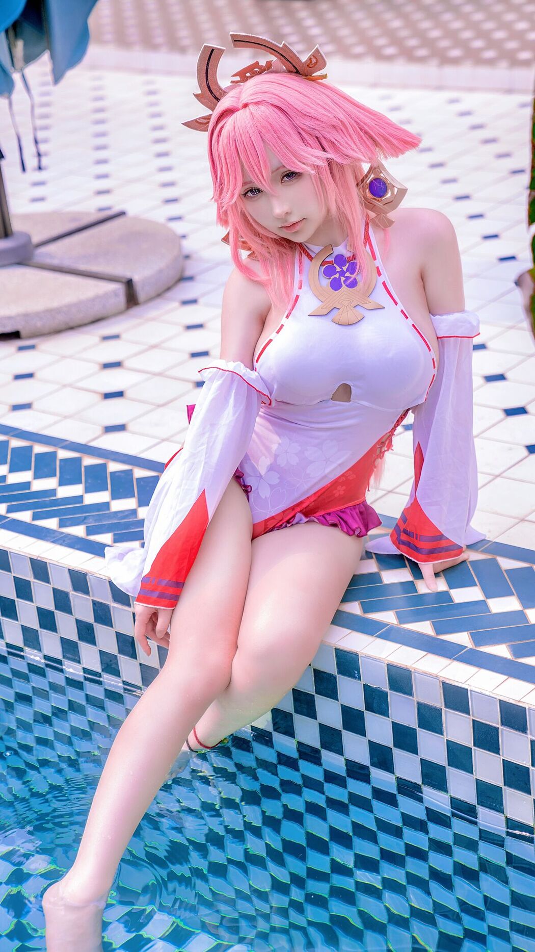 Coser@樱梨梨Eriri – 八重神子泳装