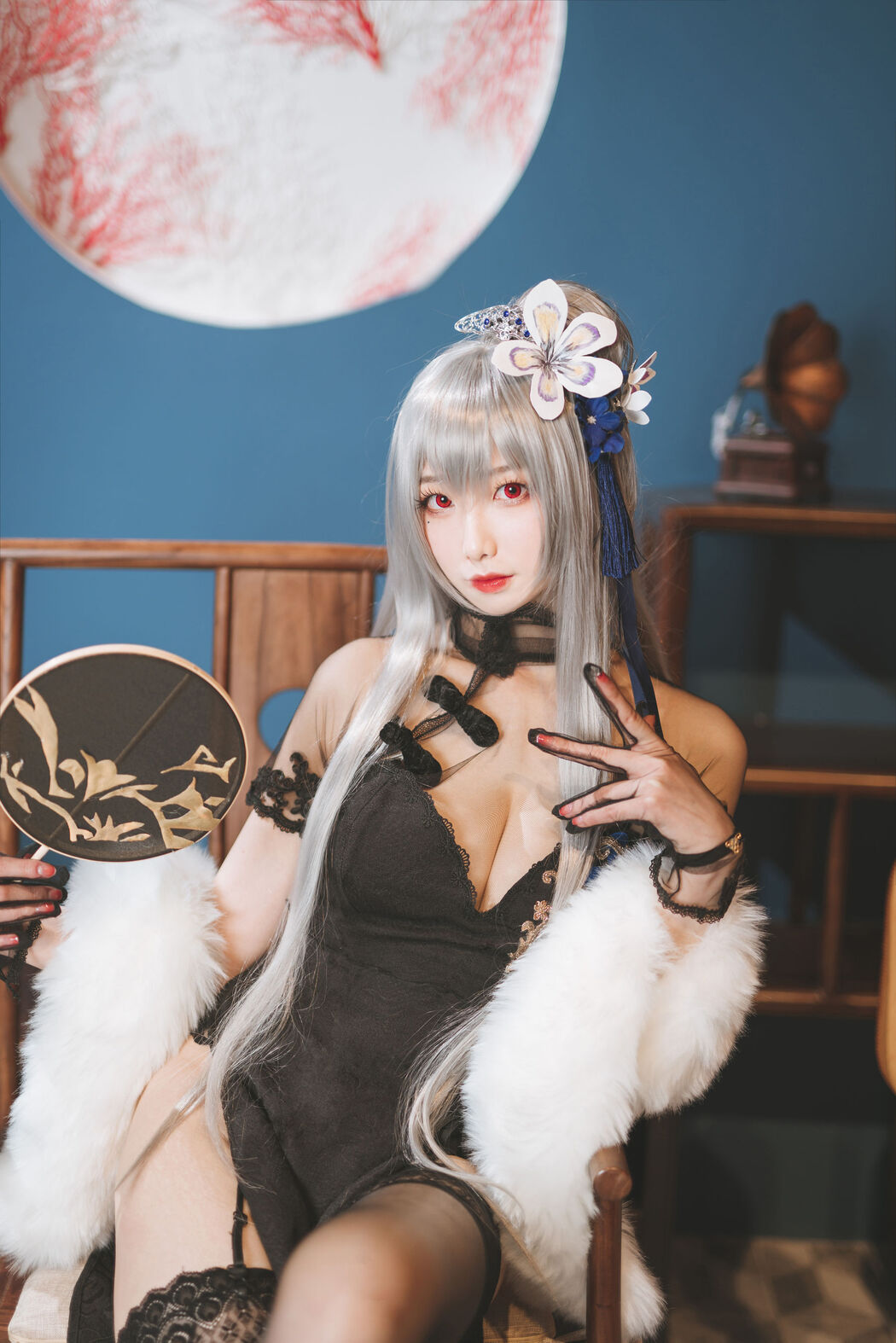 [Internet celebrity COSER photo] Anime blogger Feng Jiangjiang v - Louis IX cheongsam