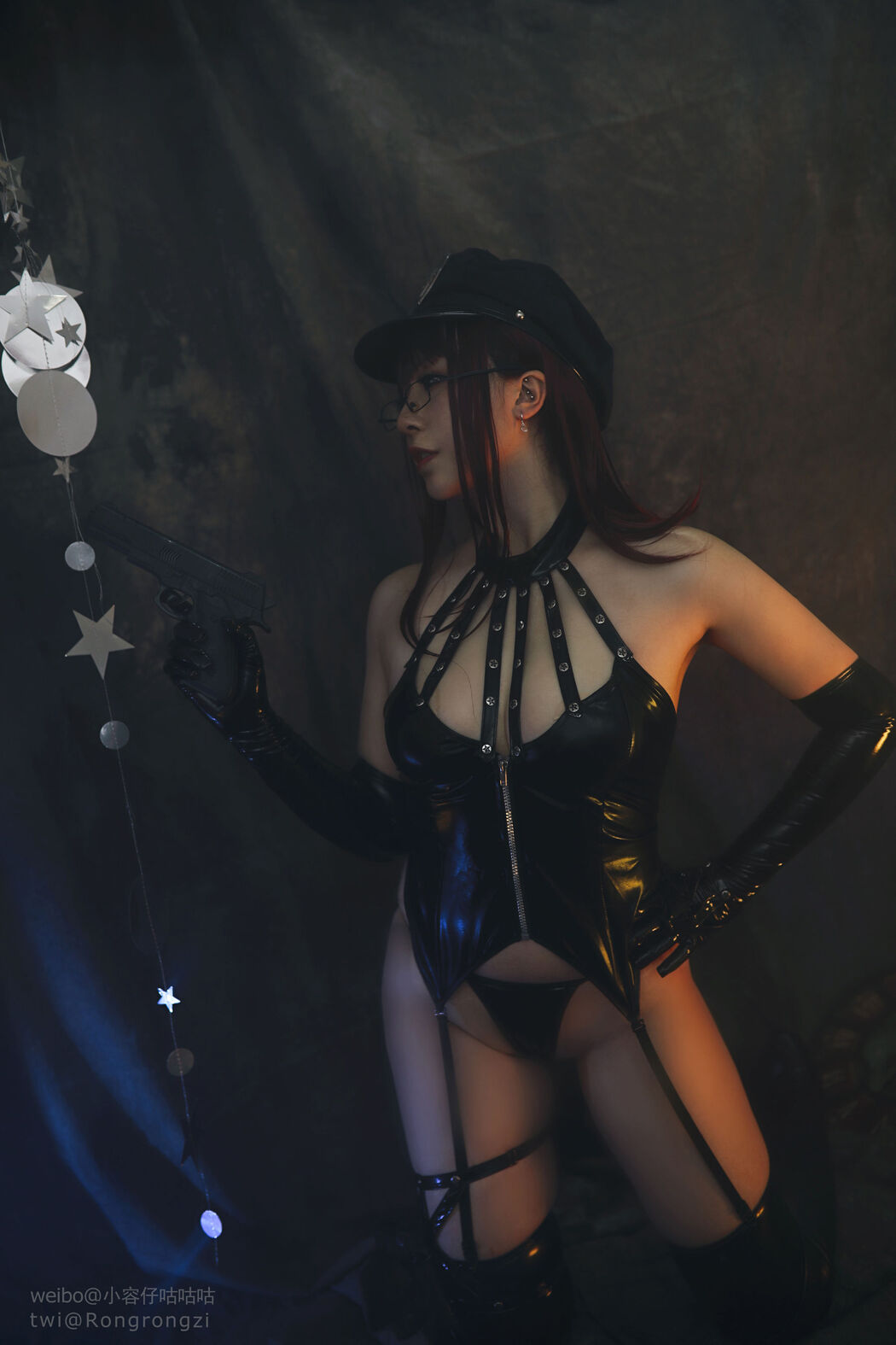 [Internet Celebrity COSER Photo] Little Rongzai Gu Gu Gu - Assault Little Policewoman