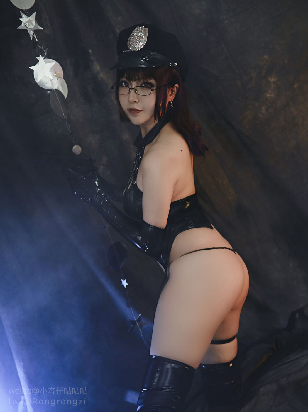 [Internet Celebrity COSER Photo] Little Rongzai Gu Gu Gu - Assault Little Policewoman