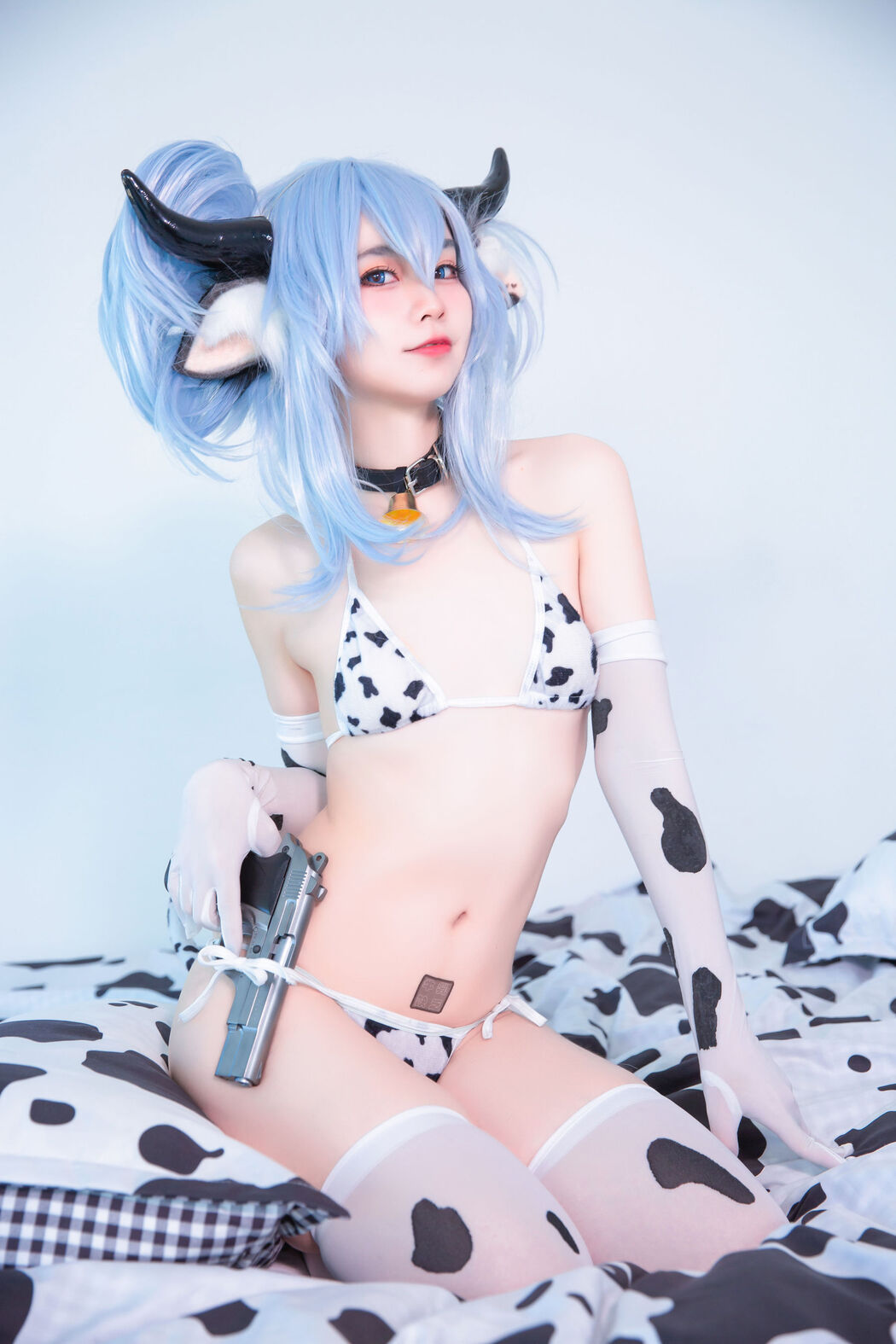 [Internet celebrity COSER photo] Anime blogger G44 will not be hurt - PA-15 Cows
