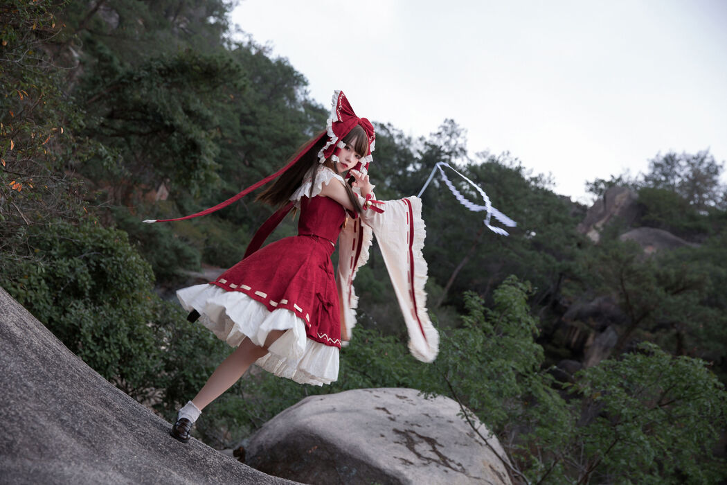 [Net Red COSER Photo] Anime blogger G44 will not be hurt - Reimu