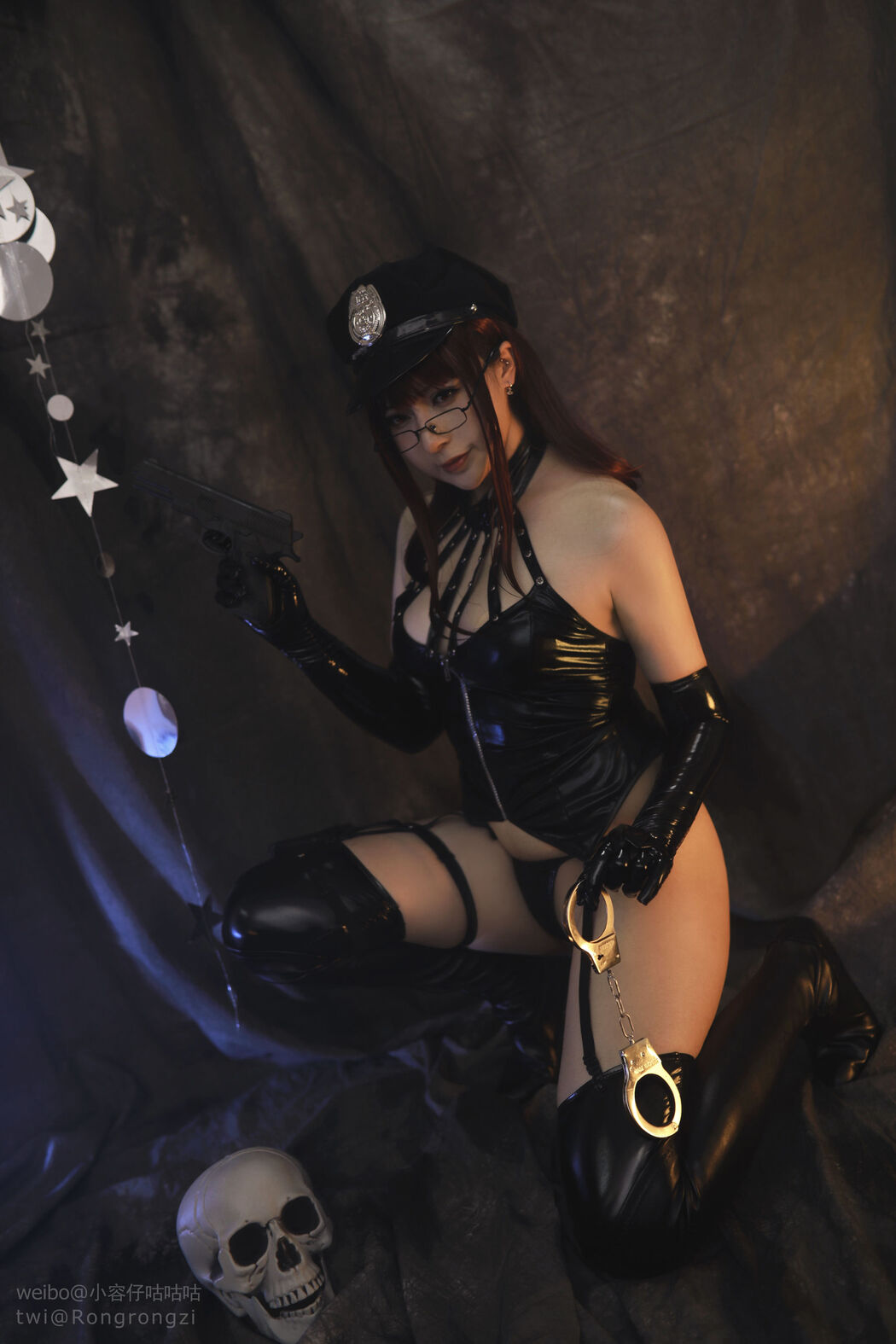 [Internet Celebrity COSER Photo] Little Rongzai Gu Gu Gu - Assault Little Policewoman