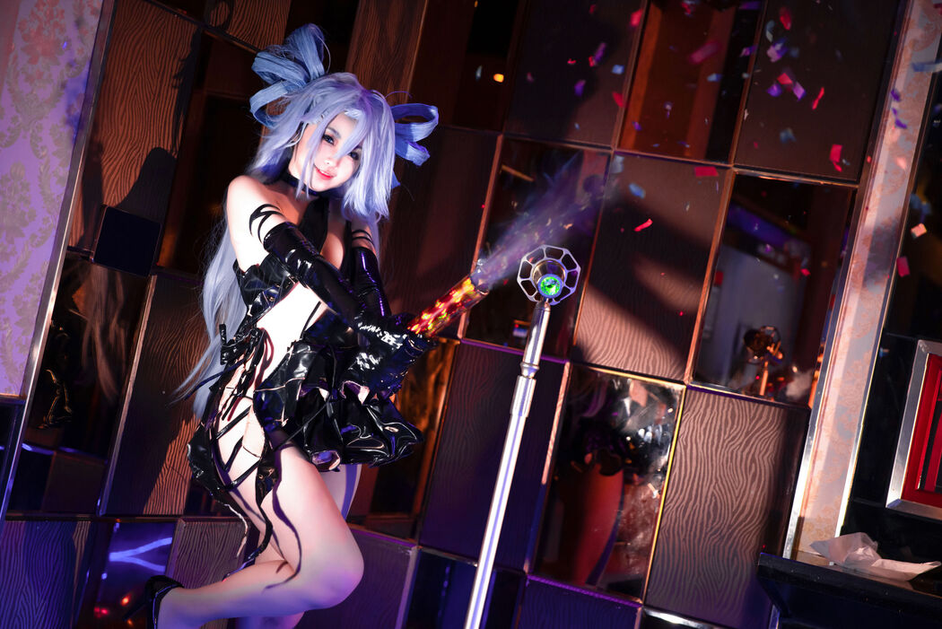 [Internet celebrity COSER photo] Anime blogger G44 will not be hurt - Champagne Monster