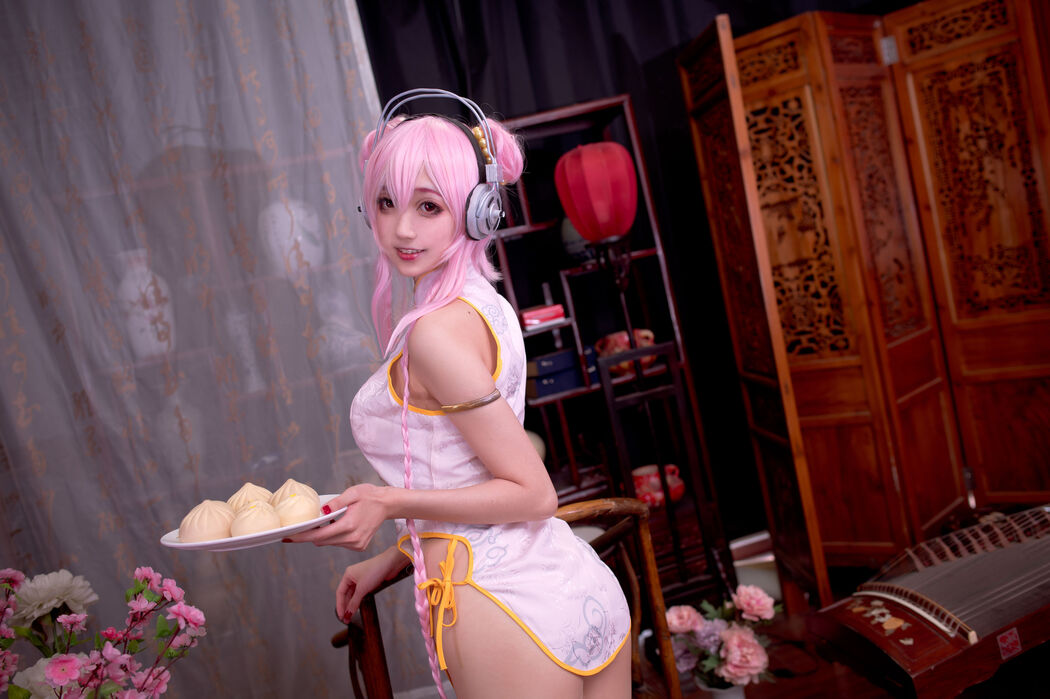 [Internet celebrity COSER photo] Zhou Ji is a cute bunny - cheongsam Soniko