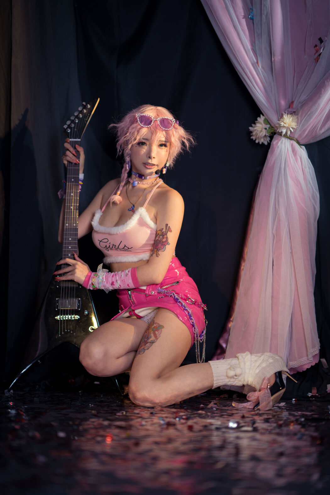 [Net Red COSER Photo] Autumn and Corgi (Xia Xiaoqiu Qiuqiu) - Little Idol