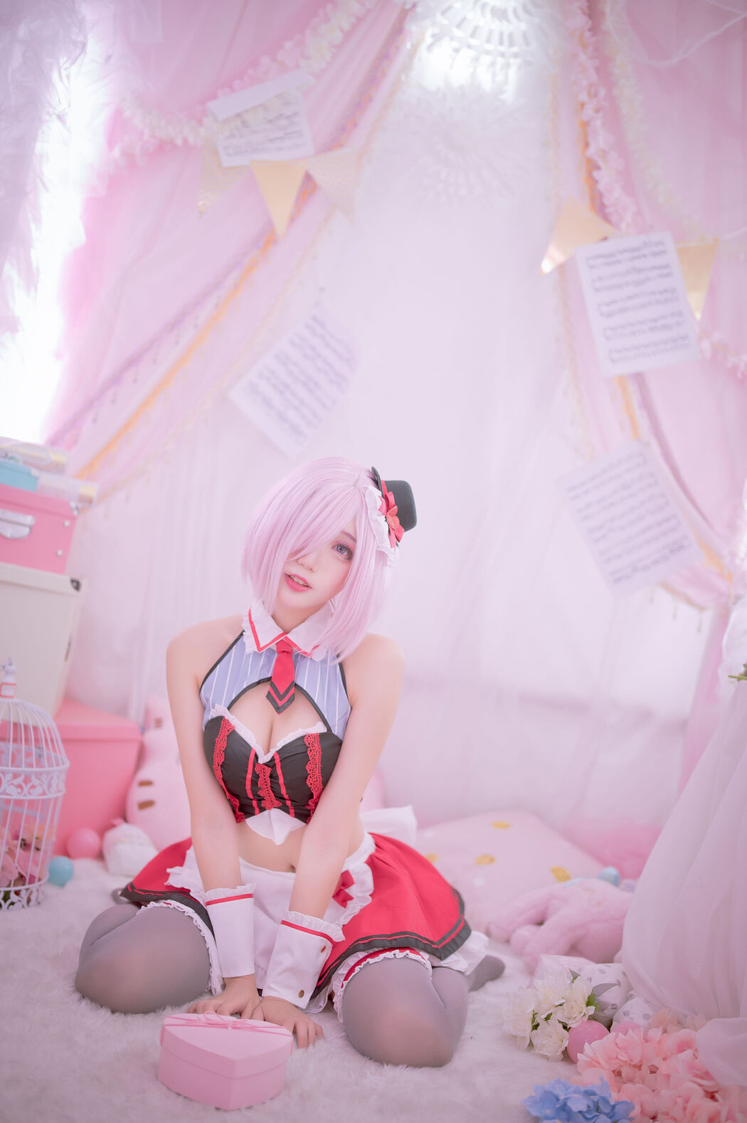 [Internet celebrity COSER photo] Zhou Ji is a cute bunny - Matthew Valentine's Day