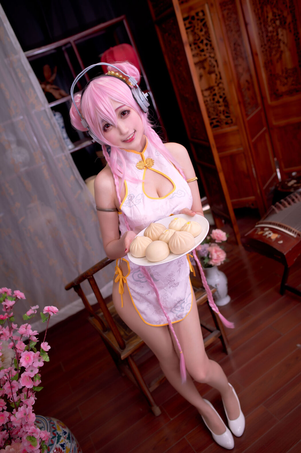 [Internet celebrity COSER photo] Zhou Ji is a cute bunny - cheongsam Soniko