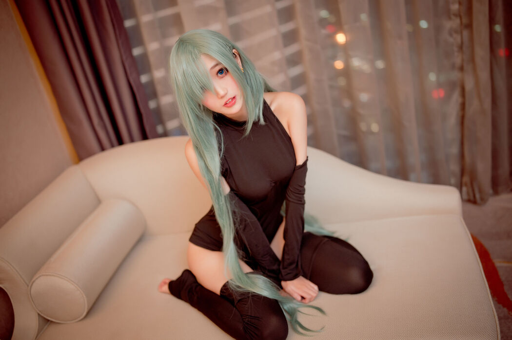 [Internet celebrity COSER photo] Zhou Ji is a cute bunny - Elizabeth jumpsuit