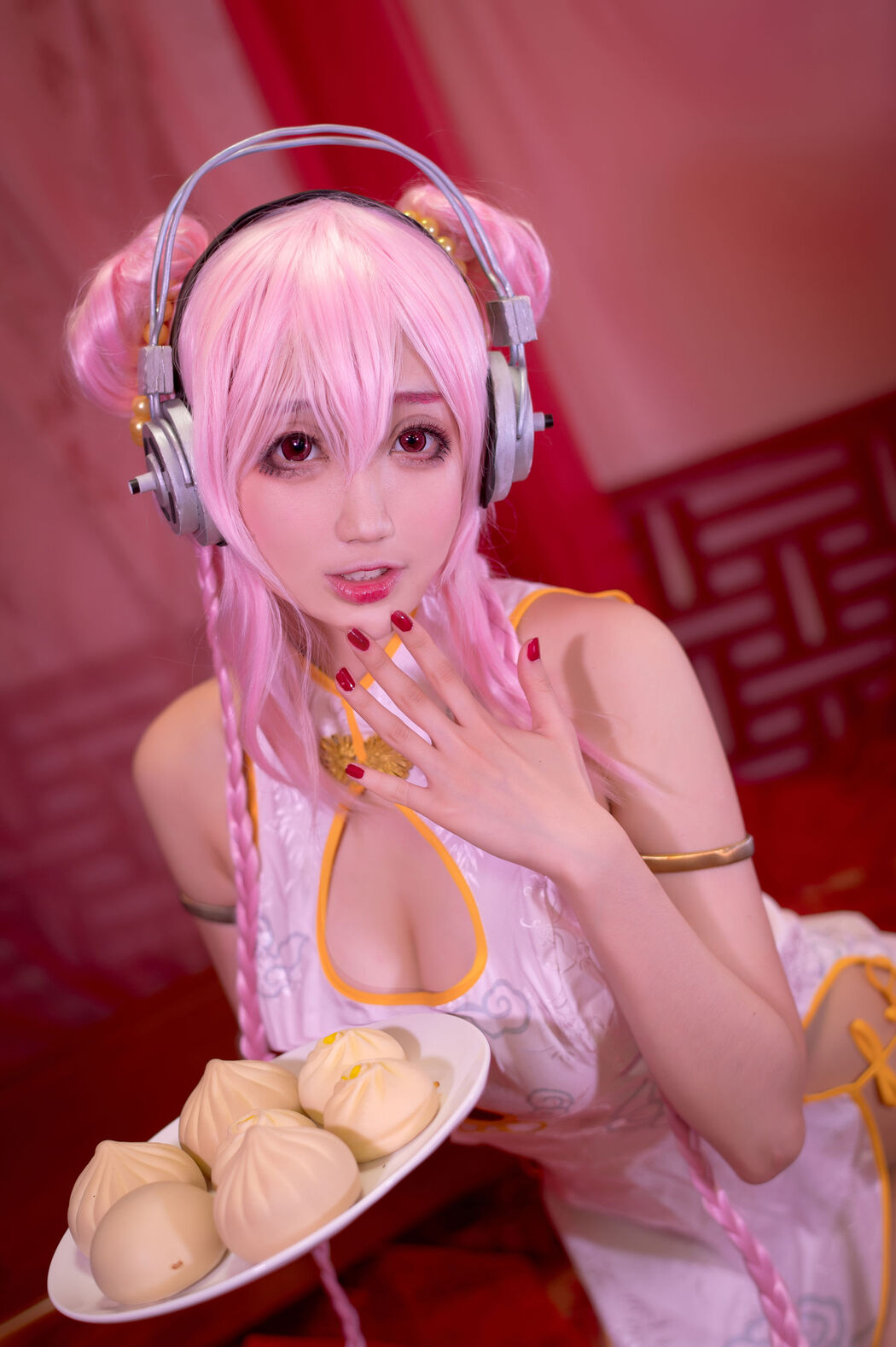 [Internet celebrity COSER photo] Zhou Ji is a cute bunny - cheongsam Soniko