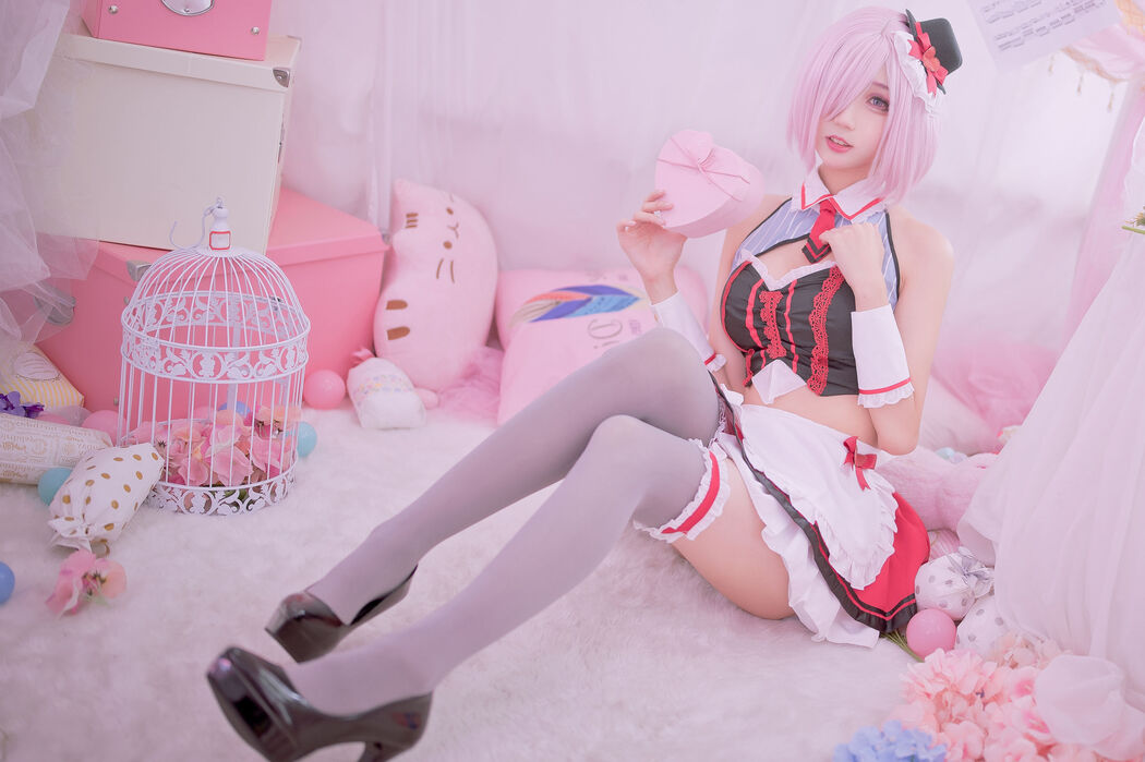 [Internet celebrity COSER photo] Zhou Ji is a cute bunny - Matthew Valentine's Day