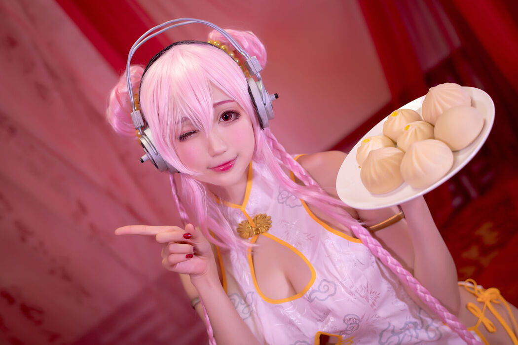 [Internet celebrity COSER photo] Zhou Ji is a cute bunny - cheongsam Soniko