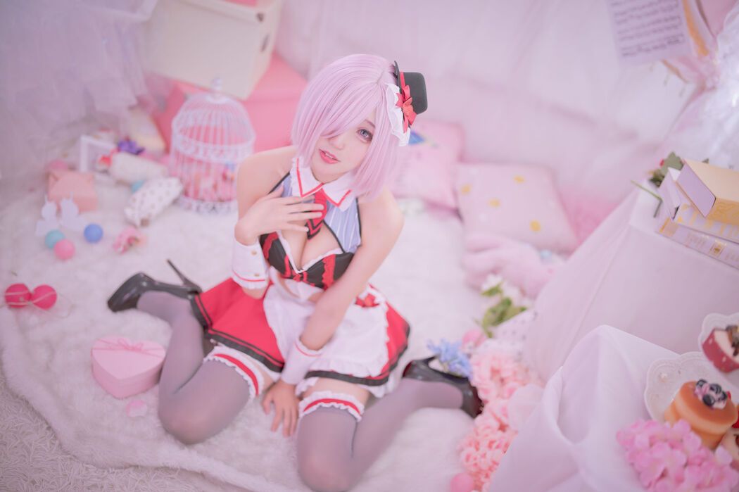 [Internet celebrity COSER photo] Zhou Ji is a cute bunny - Matthew Valentine's Day