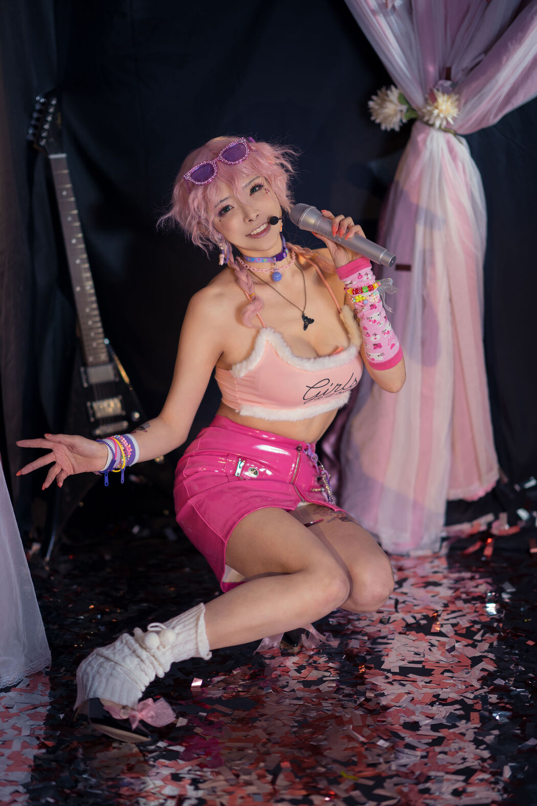 [Net Red COSER Photo] Autumn and Corgi (Xia Xiaoqiu Qiuqiu) - Little Idol