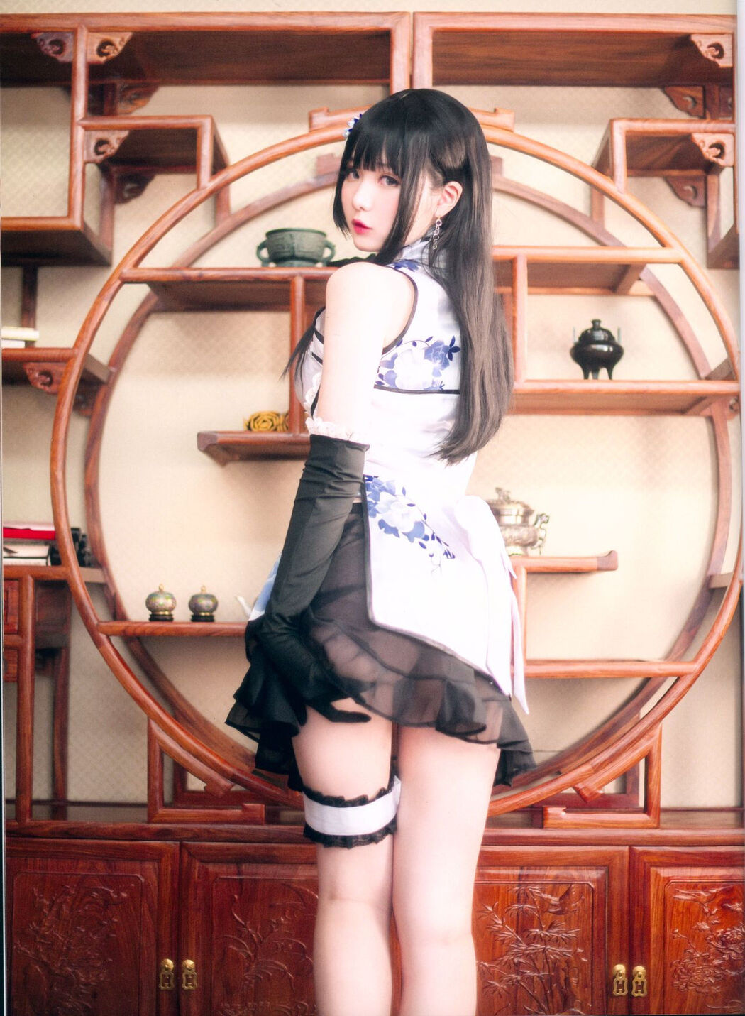 [Internet celebrity COSER photo] Weibo girl Zhishuangyue shimo-Fantasy Jinpingmei Cover Photo