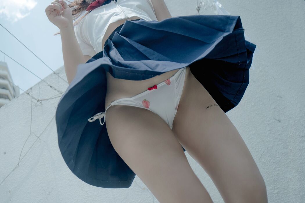 [Net Red COSER Photo] Cute Miss Sister-Bai Ye- - Rooftop