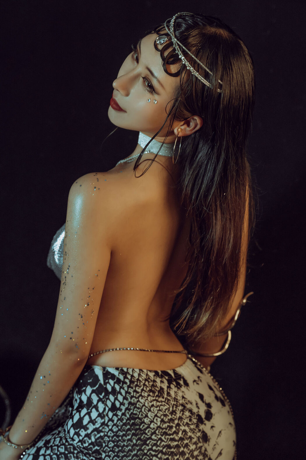 [Net Red COSER Photo] Yunxixi - Milk Peach Snake Ji