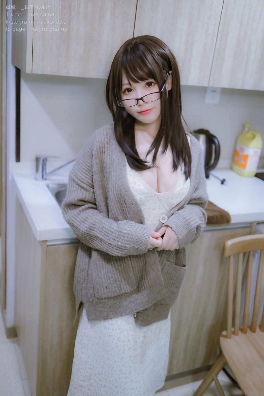 [Internet celebrity COSER photo] Cute girl Nyako cat-delusional life of another girl and の cohabitation of casual clothes series