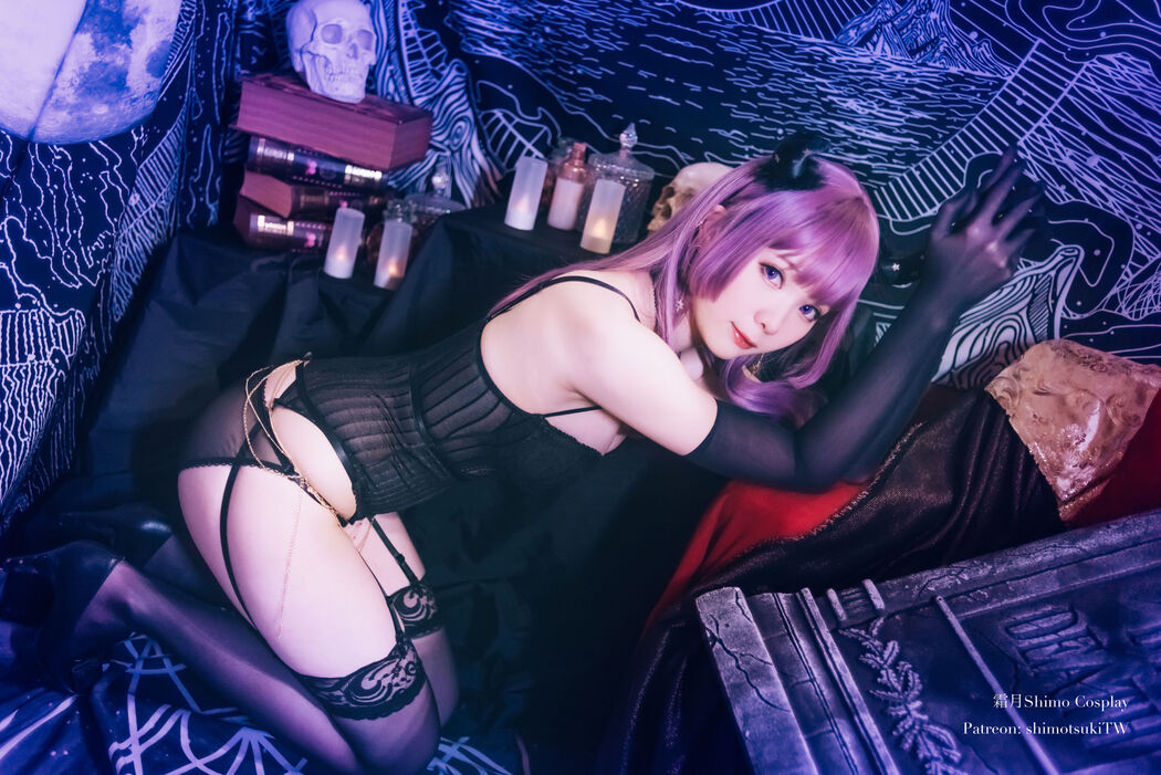 [Net Red COSER Photo] Weibo Girl Paper Cream Moon Shimo - Underwear