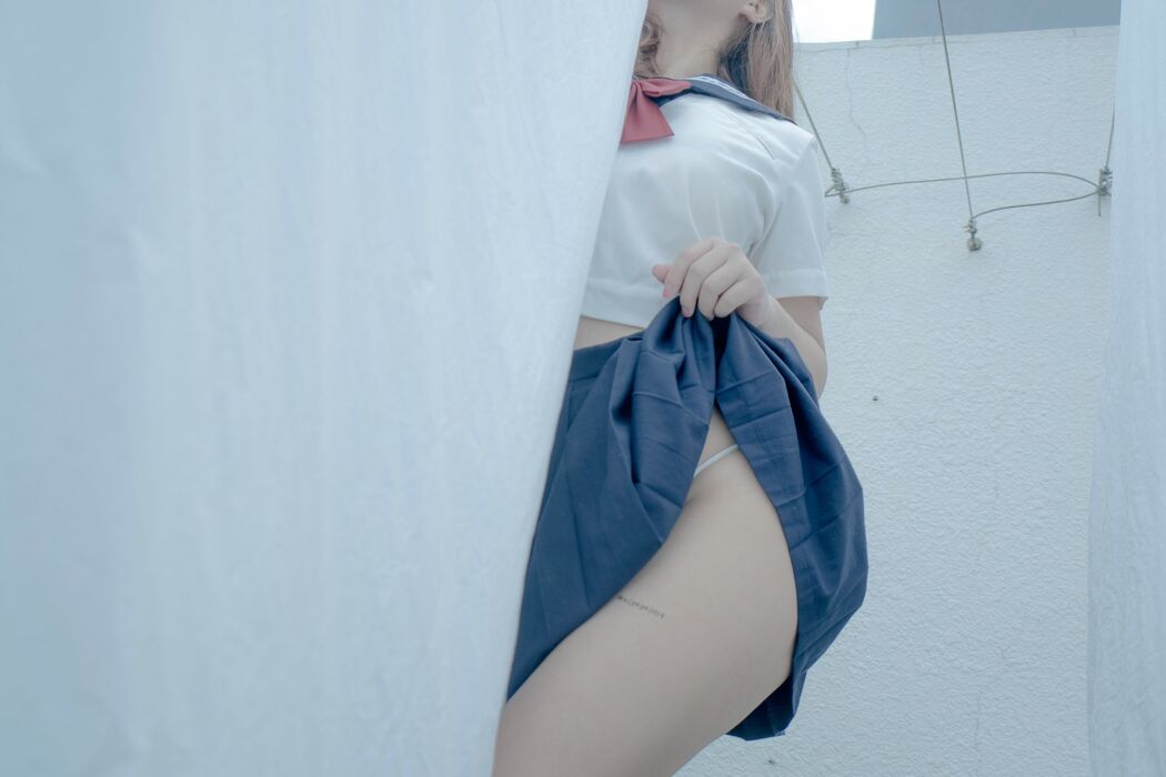 [Net Red COSER Photo] Cute Miss Sister-Bai Ye- - Rooftop