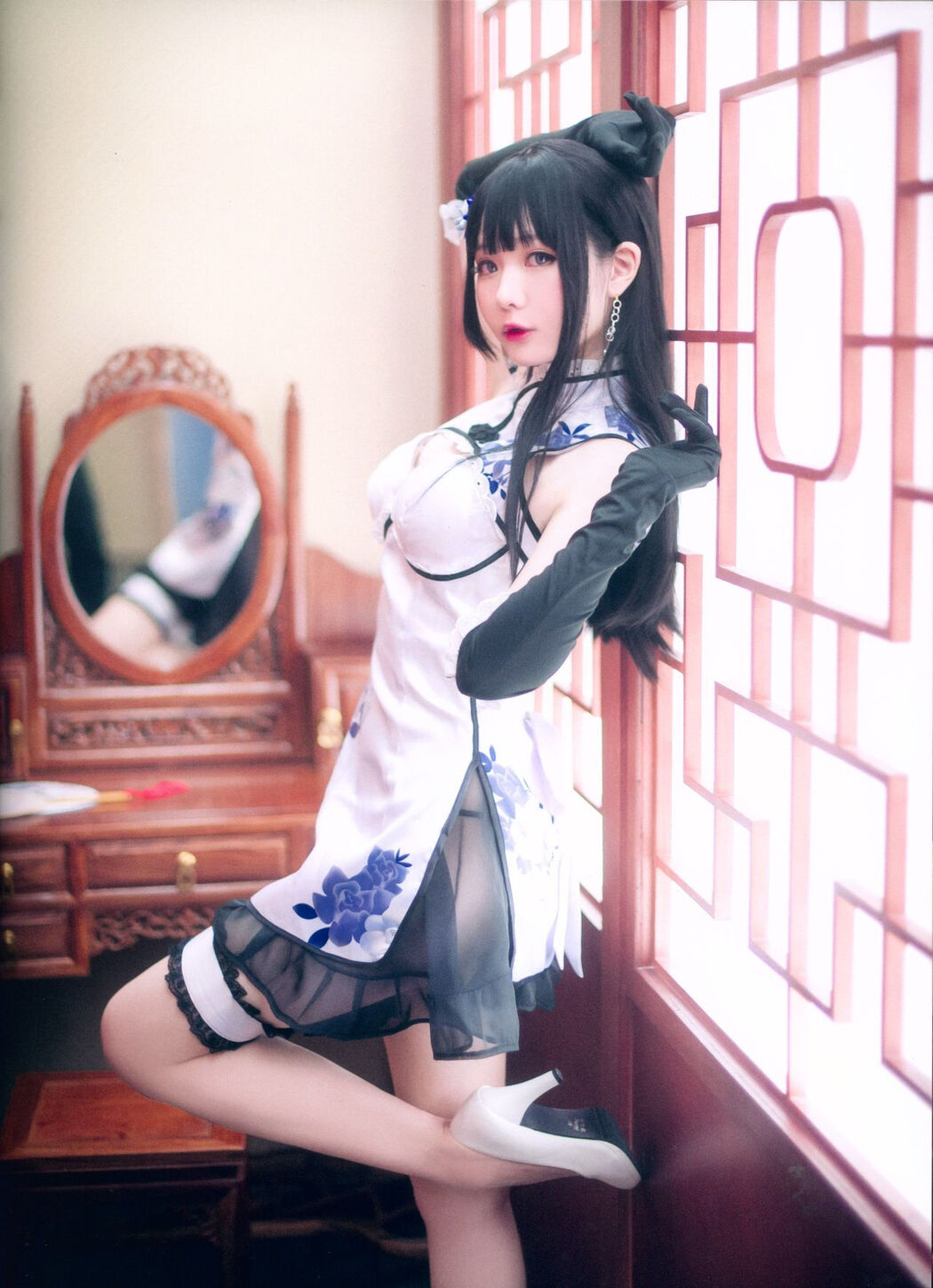 [Internet celebrity COSER photo] Weibo girl Zhishuangyue shimo-Fantasy Jinpingmei