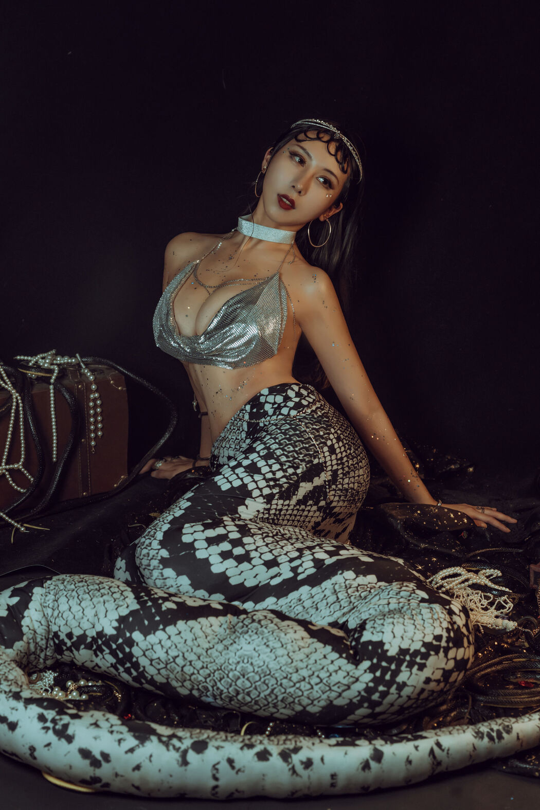 [Net Red COSER Photo] Yunxixi - Milk Peach Snake Ji