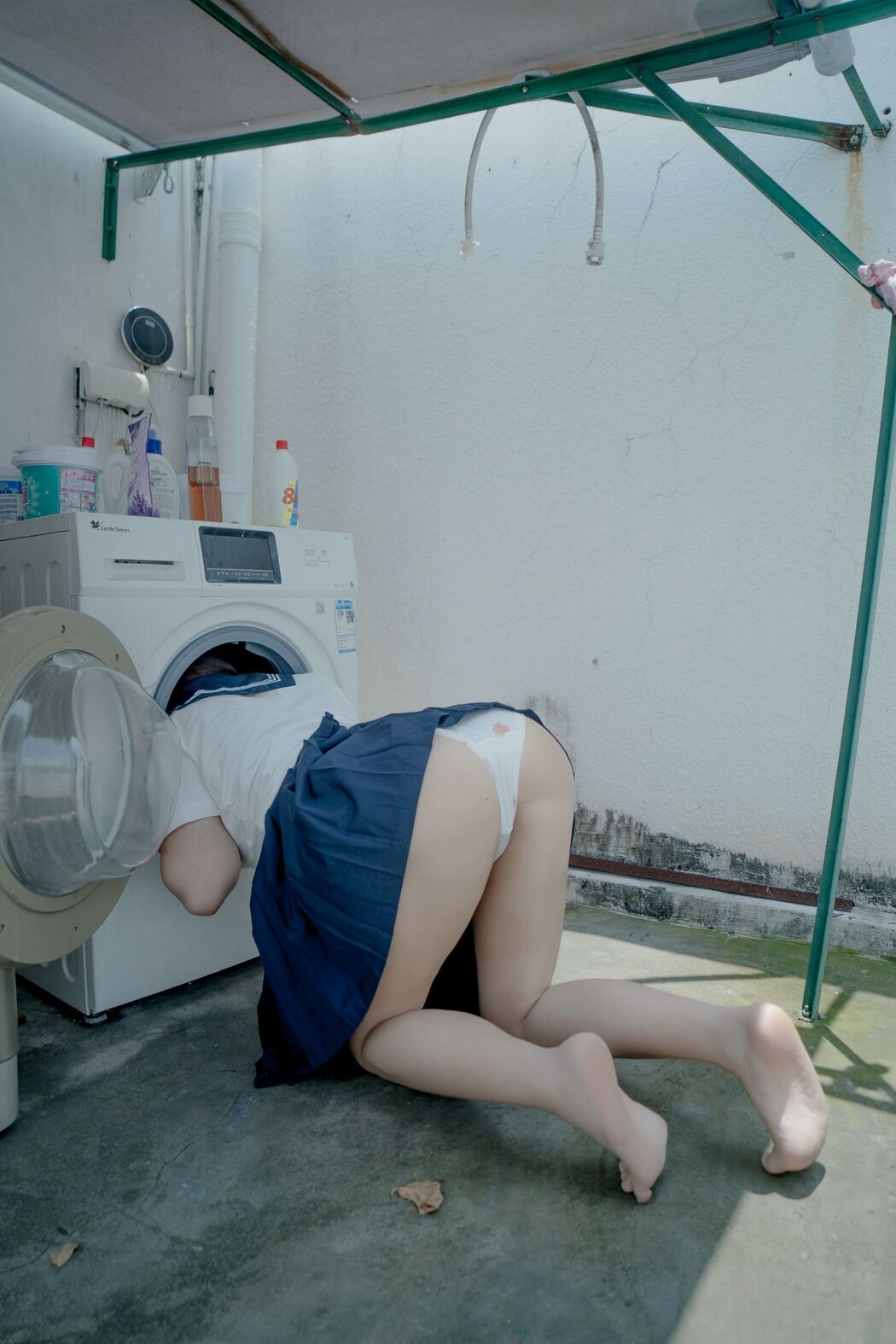 [Net Red COSER Photo] Cute Miss Sister-Bai Ye- - Rooftop