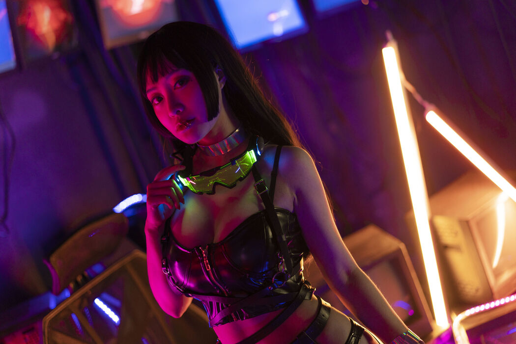 [Net Red COSER Photo] Anime blogger takes off his tail Mizuki - Cyberpunk