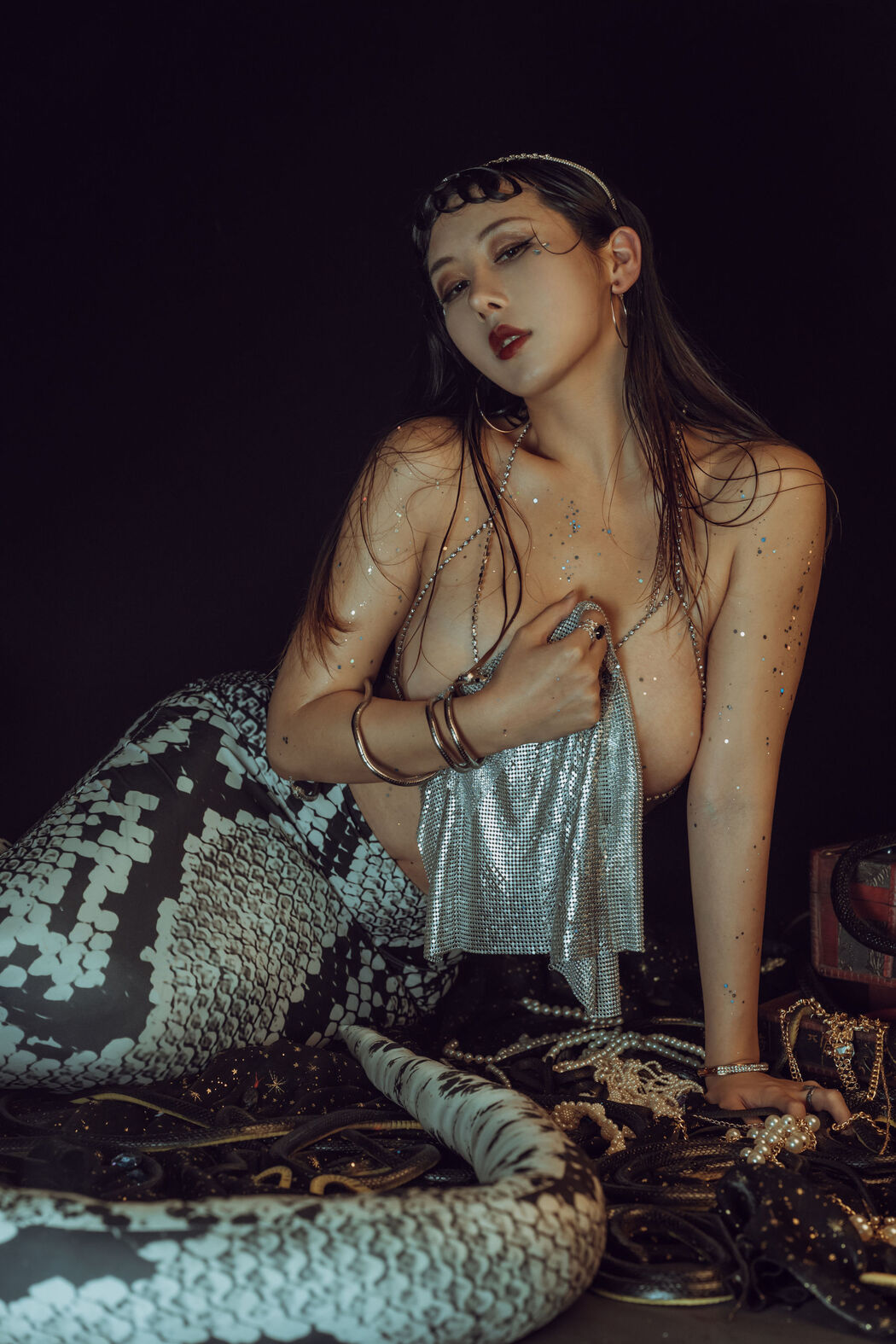 [Net Red COSER Photo] Yunxixi - Milk Peach Snake Ji