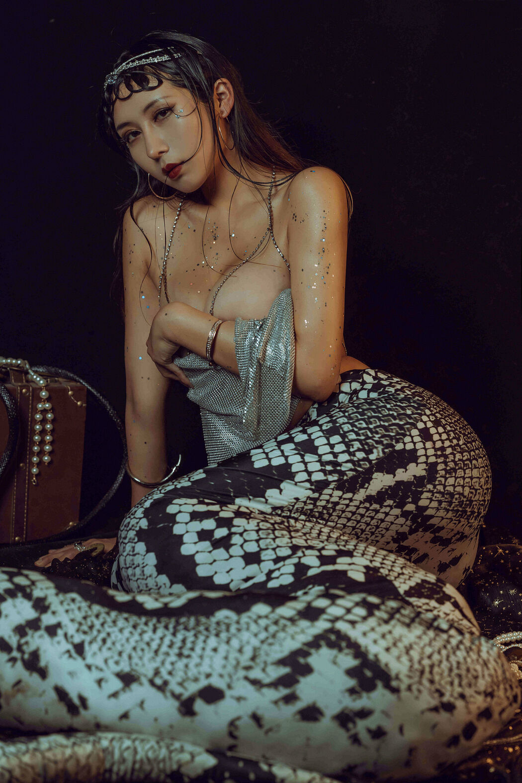 [Net Red COSER Photo] Yunxixi - Milk Peach Snake Ji