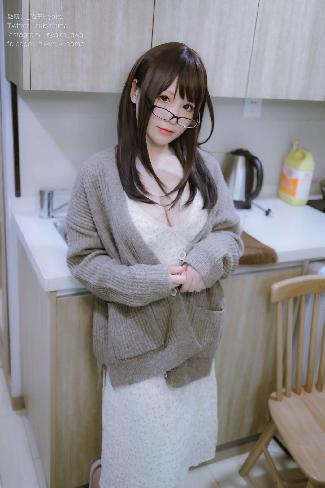 [Internet celebrity COSER photo] Cute girl Nyako cat-delusional life of another girl and の cohabitation of casual clothes series