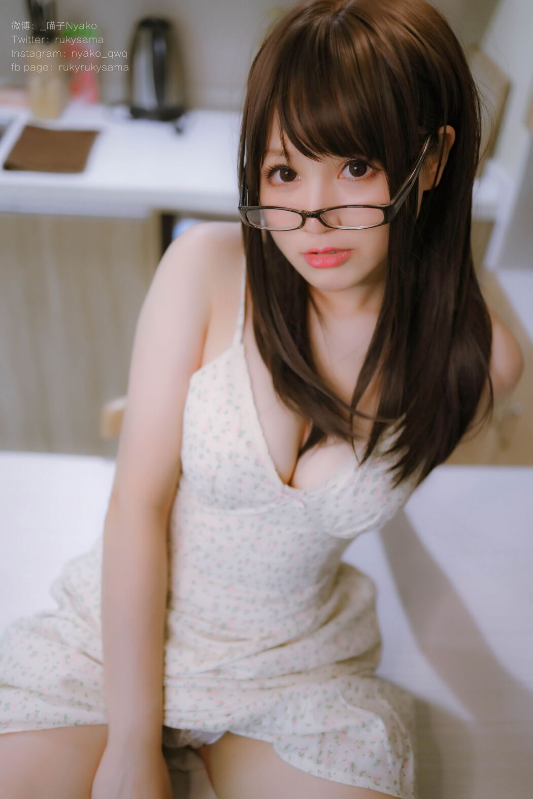 [Internet celebrity COSER photo] Cute girl Nyako cat-delusional life of another girl and の cohabitation of casual clothes series