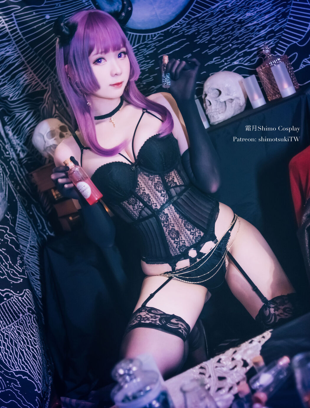 [Net Red COSER Photo] Weibo Girl Paper Cream Moon Shimo - Underwear