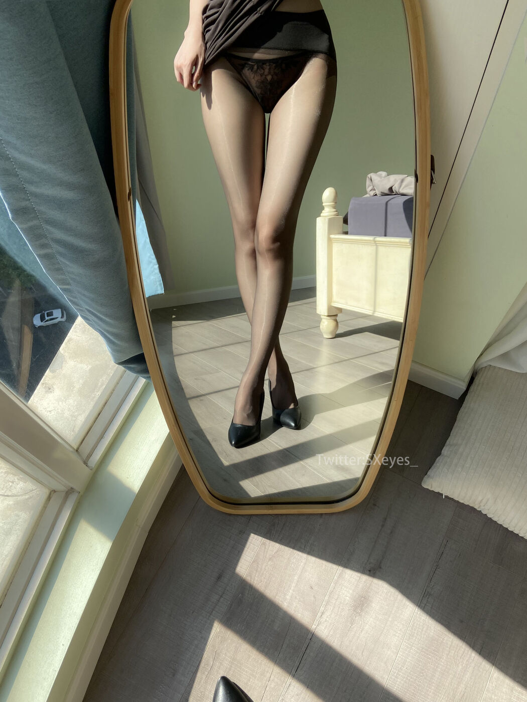 [Internet celebrity COSER photo] Cute girl eye sauce big devil w - home girlfriend