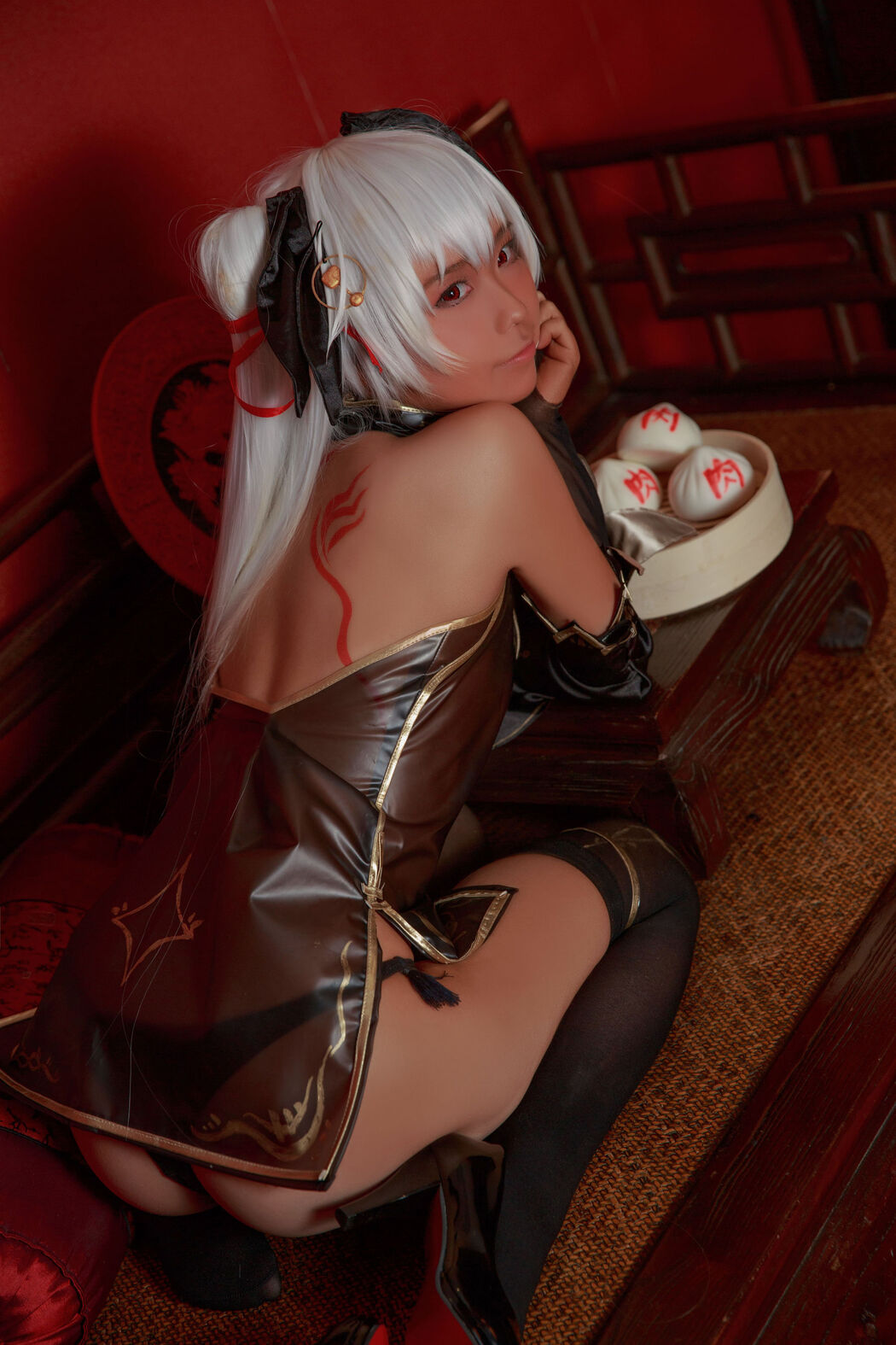 [Internet celebrity COSER photo] Anime blogger G44 will not be hurt - brown cheongsam girl