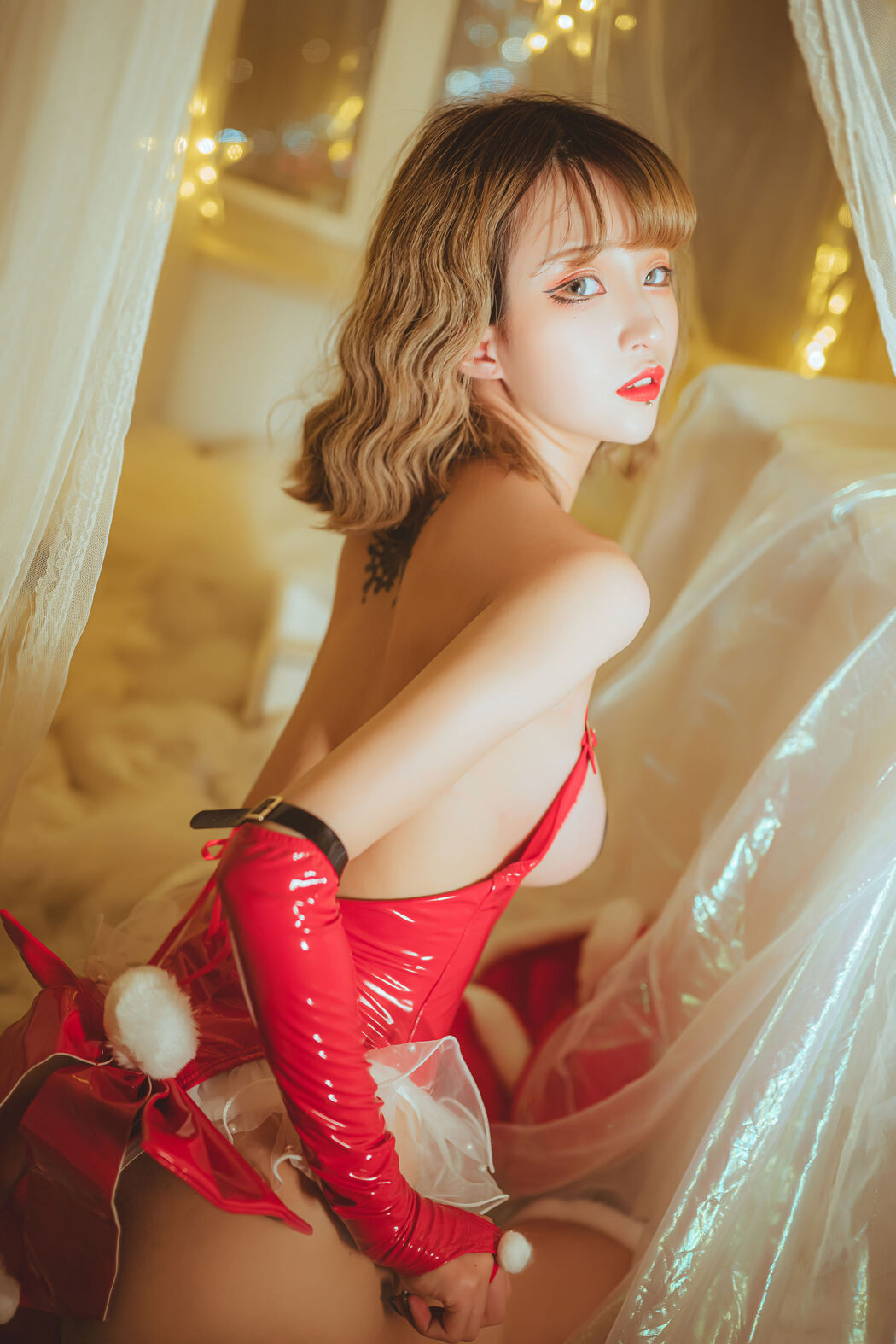 [Net Celebrity COSER Photo] Girl Shaking Green Photo - Xue Ye Jinli