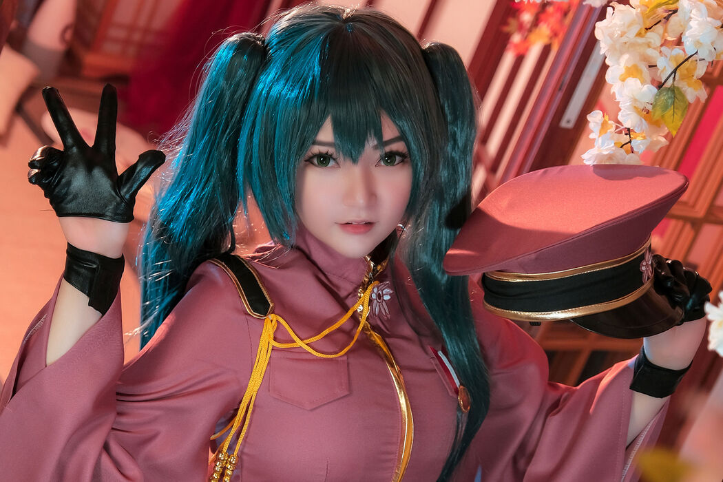 [Internet celebrity COSER photo] Potato Godzilla, Miss Coser - Miku Senbonzakura